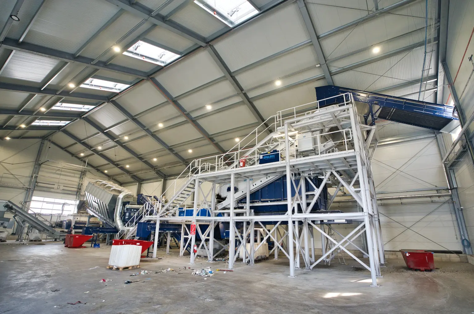 RDF processing with SPALECK screening technology - here a SPALECK Vibrating screen of the Recyclable Material Screens type