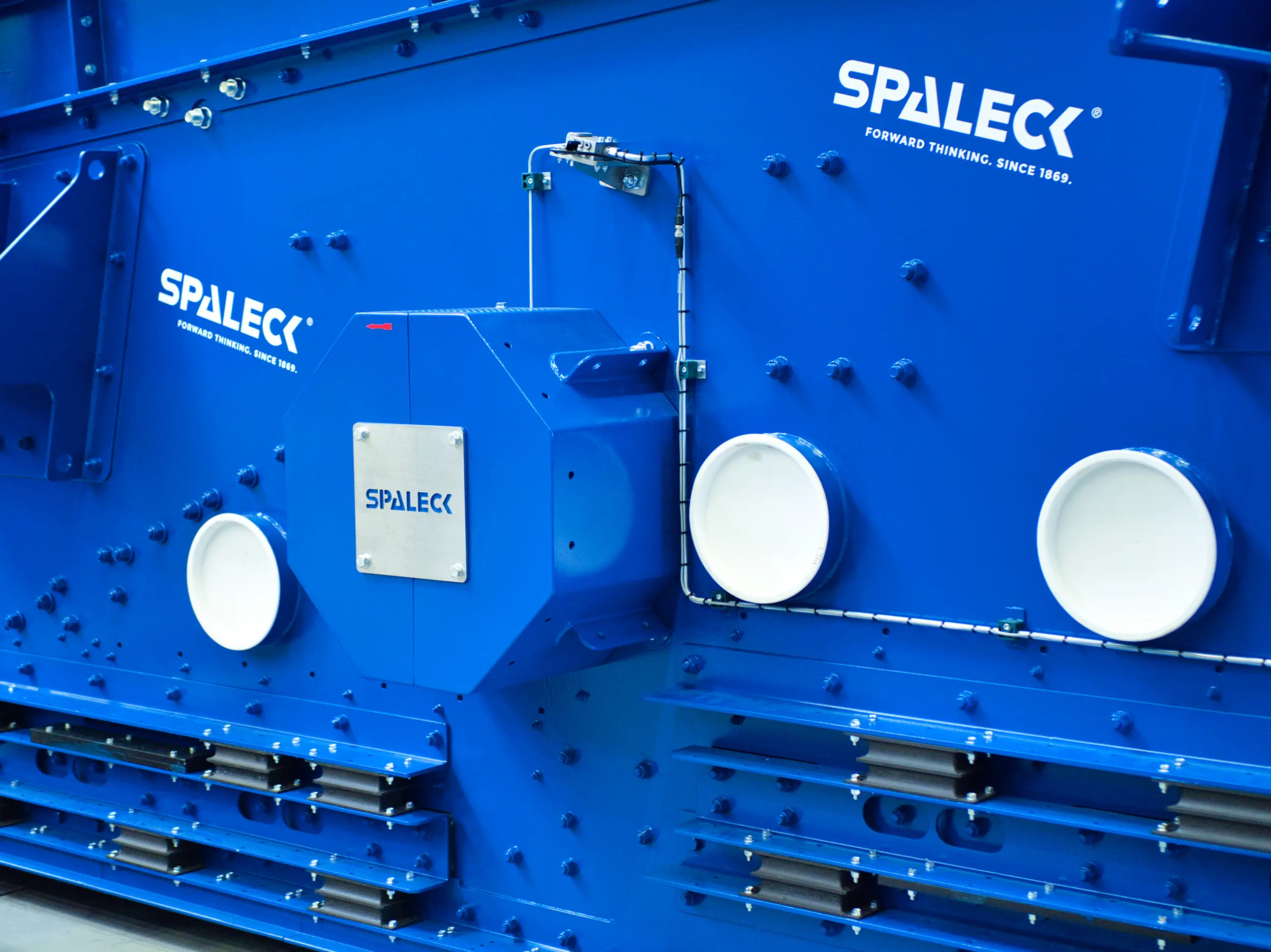 SPALECK LubricationCONTROL Central Lubrication Unit for automatic bearing lubrication—a component of the SPALECK ModularDESIGN+ principle